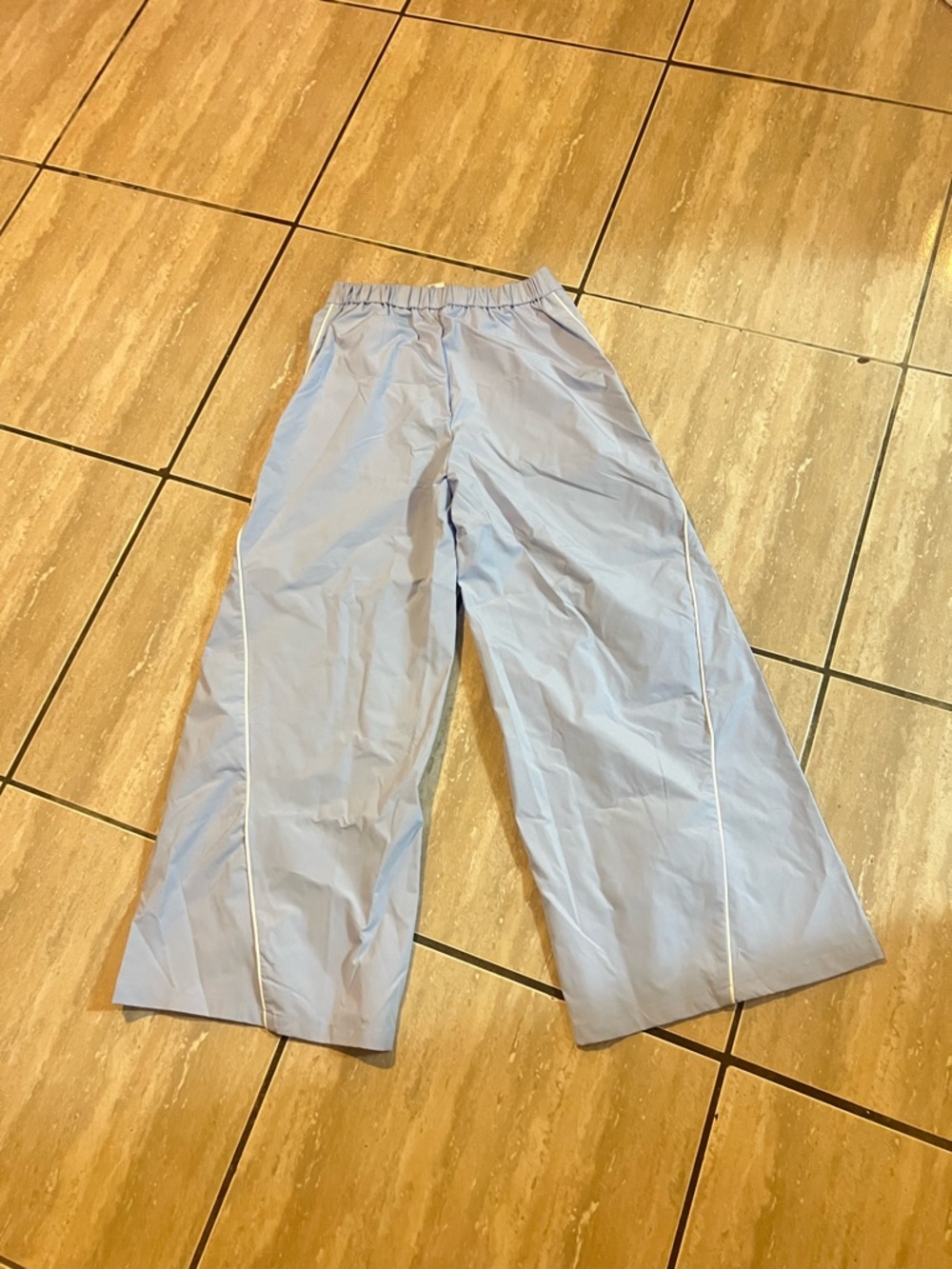 Light Blue Wide Leg Pants with White Piping - Picture 5 of 7